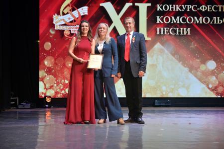 В Новосибирске в 11-й раз прошел фестиваль комсомольской песни «Беспокойные сердца»