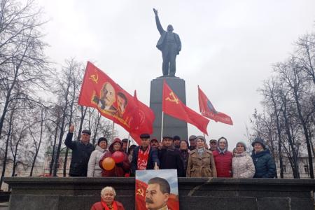 Подмосковные коммунисты: Великий Октябрь и его идеи - в нашем труде!