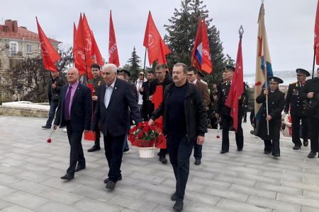 Севастополь отметил День Великого Октября