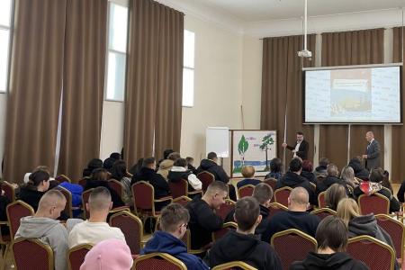 Карелия. Коммунисты на встрече с молодежью обсудили опыт КНР