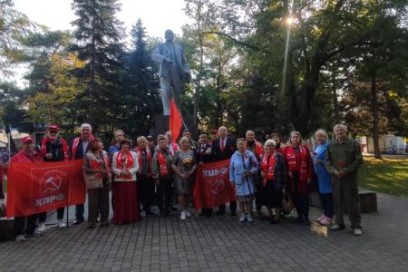 Краснодарский край. Коммунисты и сторонники КПРФ отметили День Великого Октября