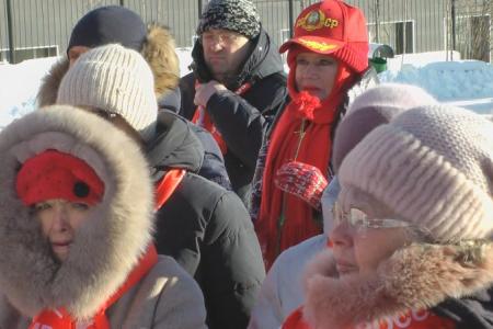 Магаданские Коммунисты отметили 108-ю годовщину Великого Октября