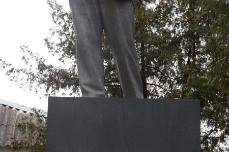 Курская область. Н.Н. Иванов принял участие в торжественном открытии памятника В.И. Ленину в Щиграх