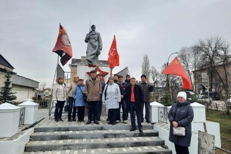 Тамбовская область. Коммунисты отметили 108-ю годовщину Великой Октябрьской социалистической революции