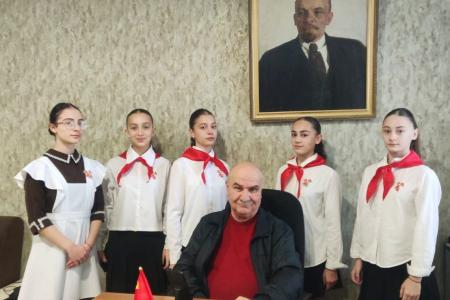 В Южной Осетии состоялось торжественное мероприятие, посвящённое 107-й годовщине со дня образования ВЛКСМ