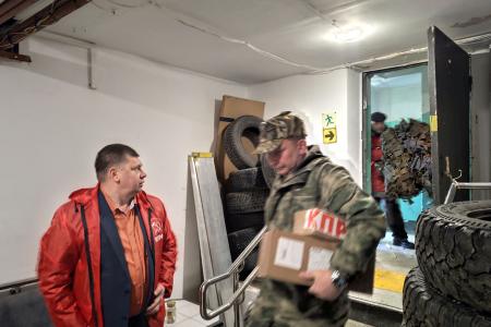Тюменские коммунисты передали гуманитарный груз для бойцов СВО