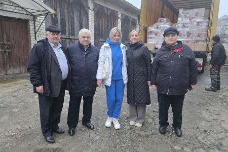 Делегация КПРФ во главе с Казбеком Тайсаевым привезла гуманитарную помощь приграничным территориям Брянской области