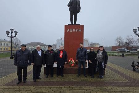 Делегация КПРФ во главе с Казбеком Тайсаевым привезла гуманитарную помощь приграничным территориям Брянской области
