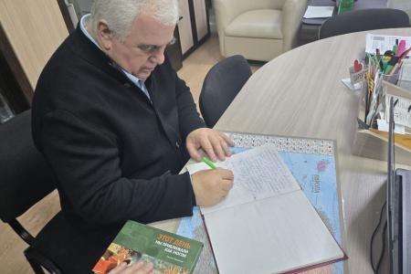 Делегация КПРФ во главе с Казбеком Тайсаевым привезла гуманитарную помощь приграничным территориям Брянской области