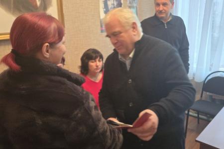 Делегация КПРФ во главе с Казбеком Тайсаевым привезла гуманитарную помощь приграничным территориям Брянской области