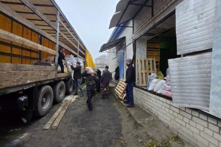 Делегация КПРФ во главе с Казбеком Тайсаевым привезла гуманитарную помощь приграничным территориям Брянской области
