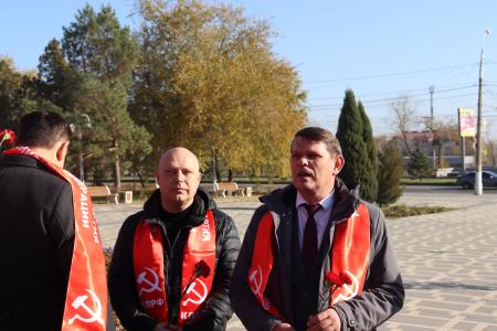 Великий Октябрь в Сталинграде: Красный автопробег и Память о Революции