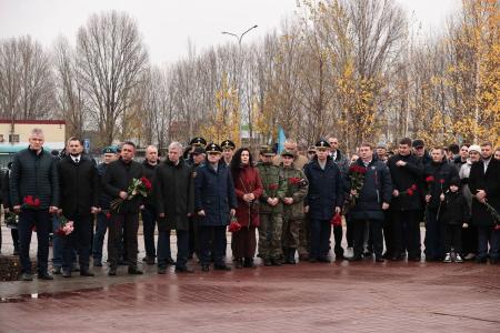 Сенатор Айрат Гибатдинов принял участие в открытии памятников павшим десантникам-разведчикам и воинам-десантникам в Ульяновске