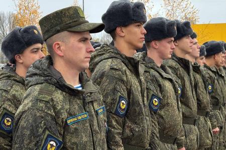 Сенатор Айрат Гибатдинов принял участие в открытии памятников павшим десантникам-разведчикам и воинам-десантникам в Ульяновске