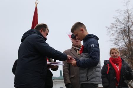 Марш красных. Саранск встретил годовщину Великого Октября