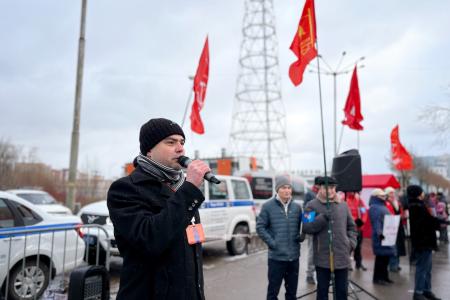 В Перми при поддержке КПРФ прошел новый митинг против застройки спорткомплекса "Трудовые резервы"