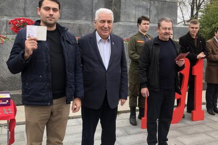 Севастополь отметил День Великого Октября