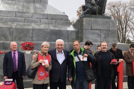 Севастополь отметил День Великого Октября
