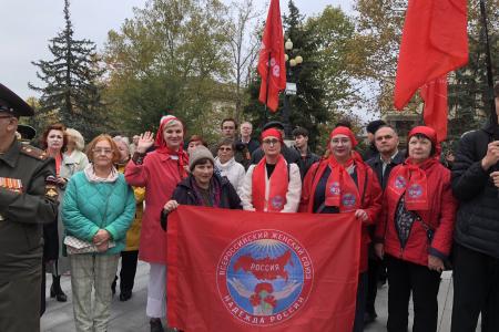 Севастополь отметил День Великого Октября