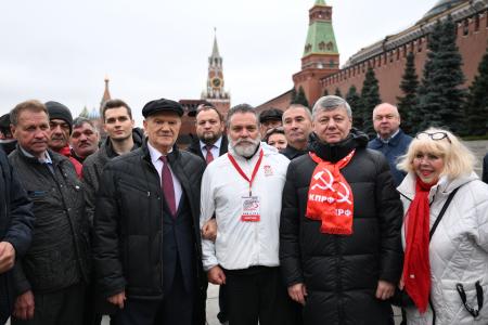 Патриотическая акция КПРФ в День Октябрьской Революции