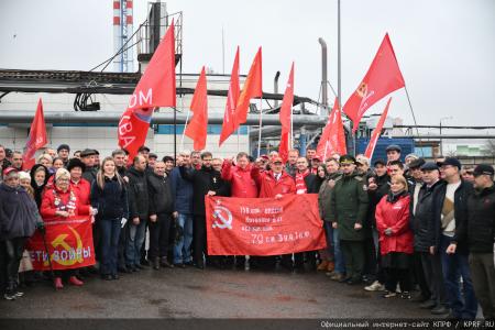 В единстве фронта и тыла. 146-й гуманитарный конвой КПРФ