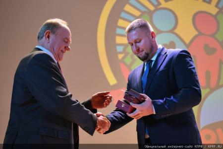 Состоялся торжественный вечер “10 лет проекту: “Дети России - Детям Донбасса””