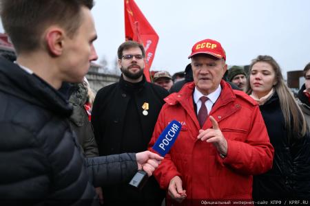 В единстве фронта и тыла. 146-й гуманитарный конвой КПРФ