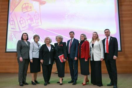 В Госдуме прошло торжественное мероприятие, посвященное Дню матери