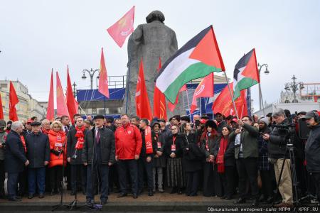 Патриотическая акция КПРФ в День Октябрьской Революции
