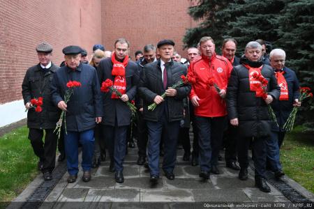 Патриотическая акция КПРФ в День Октябрьской Революции