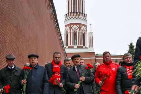 Патриотическая акция КПРФ в День Октябрьской Революции