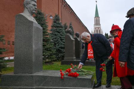 Патриотическая акция КПРФ в День Октябрьской Революции