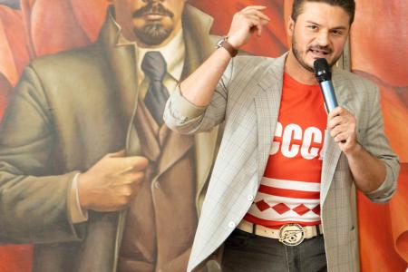 В Омском обкоме КПРФ состоялся праздничный концерт