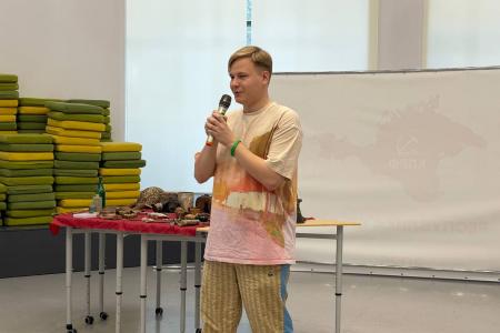 Тренинги по ораторскому мастерству: Слёт комсомольского актива ЮФО продолжает свою работу