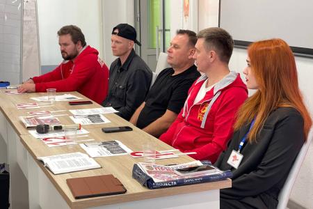 Тренинги по ораторскому мастерству: Слёт комсомольского актива ЮФО продолжает свою работу