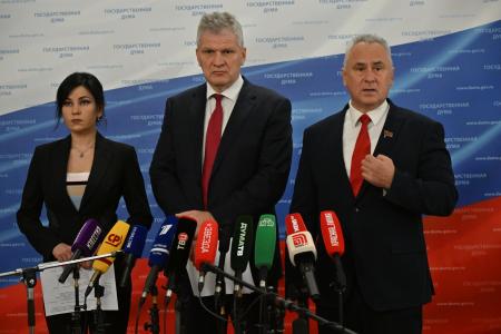 Пресс-подход депутатов Госдумы Е.И. Бессонова, А.В. Куринного и М.Н. Прусаковой 20 ноября 2025 года