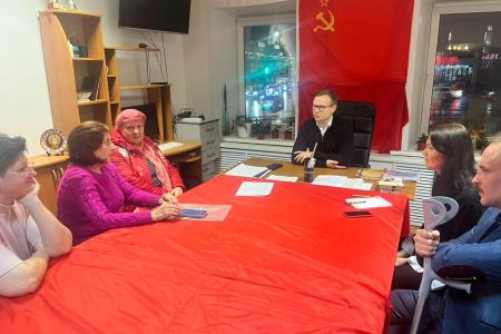 Владимир Исаков провёл приём населения в городе Туле