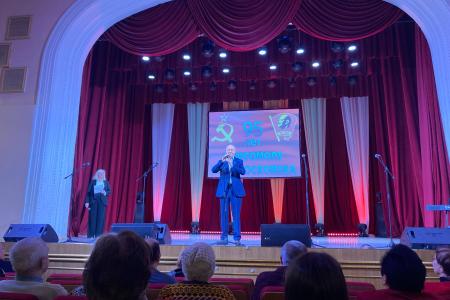 В.П. Исаков поздравил новомосковцев с 95-й годовщиной создания Сталиногорской-Новомосковской городской комсомольской организации