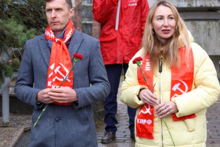Республика Удмуртия: «Великому Октябрю – бессмертная слава!»