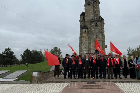 В Ингушетии почтили память Великого Октября: торжественные мероприятия прошли в отделениях КПРФ