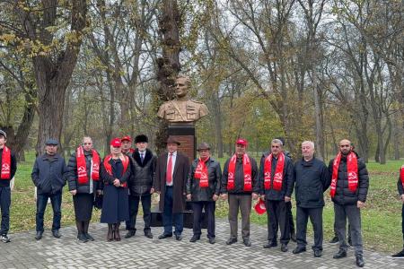 В Ингушетии почтили память Великого Октября: торжественные мероприятия прошли в отделениях КПРФ