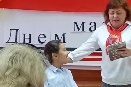 Белгородская область. Коммунисты организовали праздник в честь Дня Матери