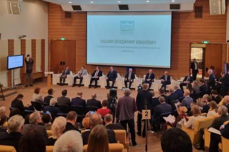 Руководитель фракции КПРФ в Мособлдуме Александр Наумов принял участие в круглом столе в Госдуме на тему сельской кооперации