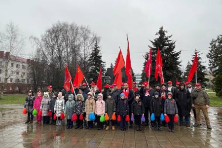 Подмосковные коммунисты: Работаем во благо Родины и народа!