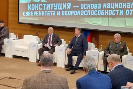 Руководитель фракции КПРФ в Мособлдуме Александр Наумов принял участие в памятных мероприятиях, посвященных битве под Москвой