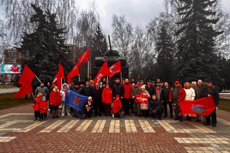 Подмосковные коммунисты и коммунисты Москвы приняли участие в автопробеге, посвященном Дню памяти контрнаступления под Москвой