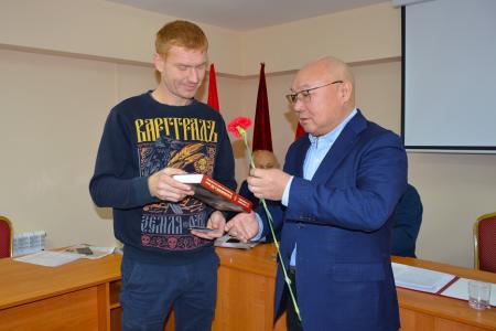 На пленуме Калмыцкого рескома партии обсудили задачи по выполнению  решений II (ноябрьского)  Пленума ЦК КПРФ