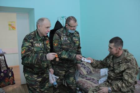 Челябинские коммунисты и сторонники КПРФ поздравили участников СВО с Новым годом