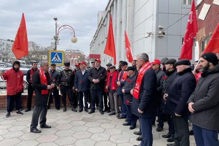 Дагестанские коммунисты почтили память Иосифа Сталина