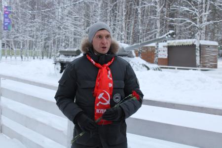 Удмуртия: левопатриотические силы возложили цветы в день рождения Сталина